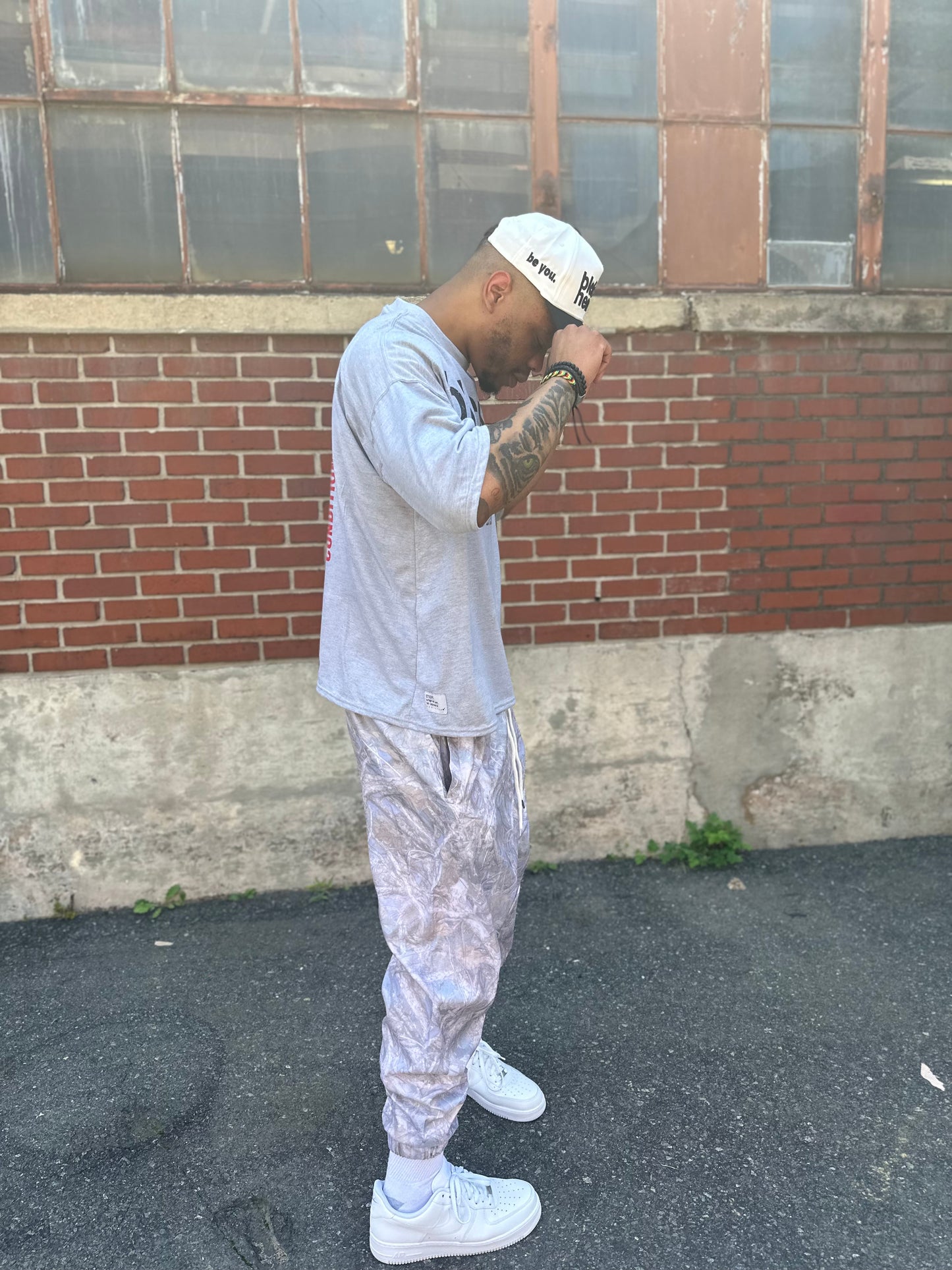bh 601 (parachute pants)
