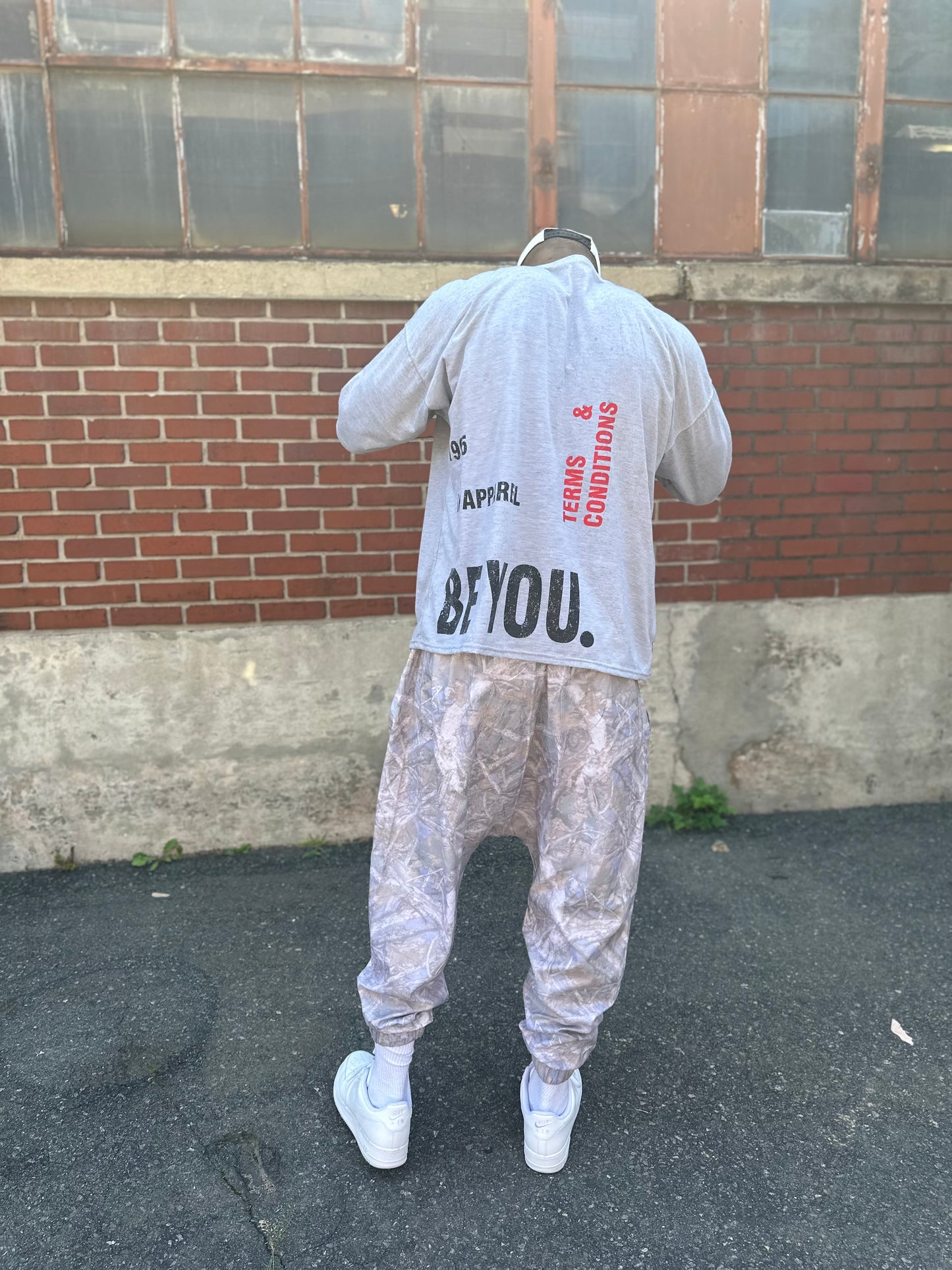 bh 601 (parachute pants)
